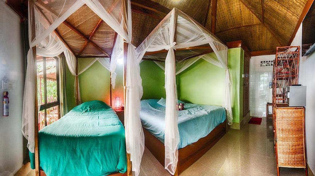 Above Us Only Sky Sihanoukville Exterior foto