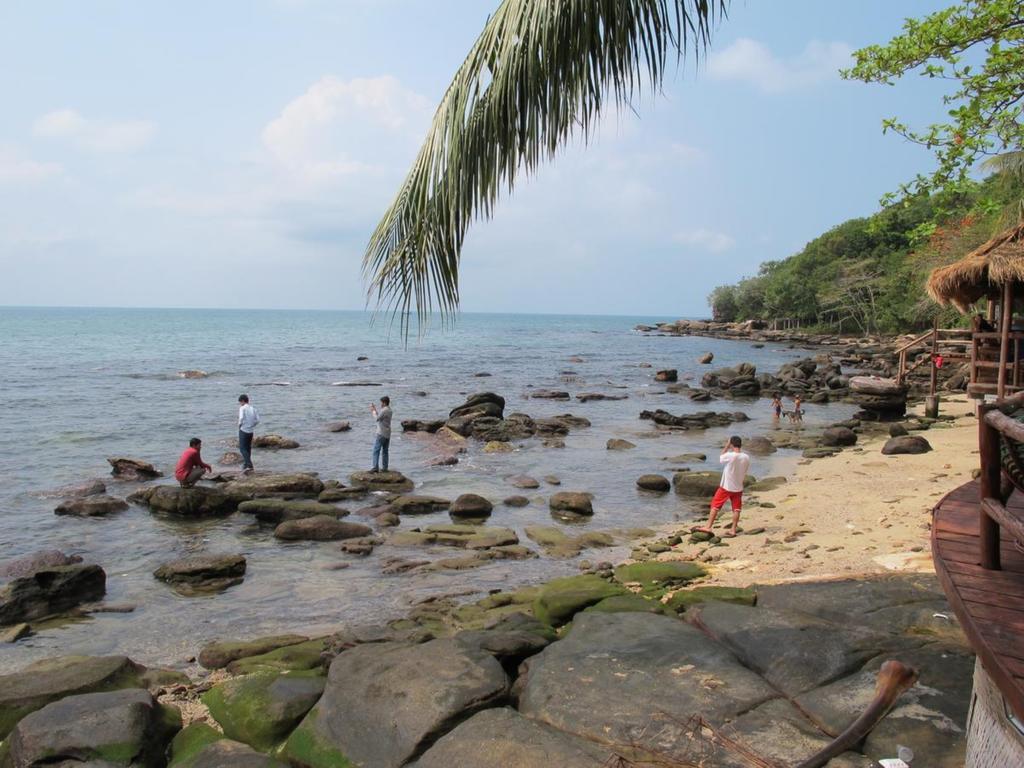 Above Us Only Sky Sihanoukville Exterior foto