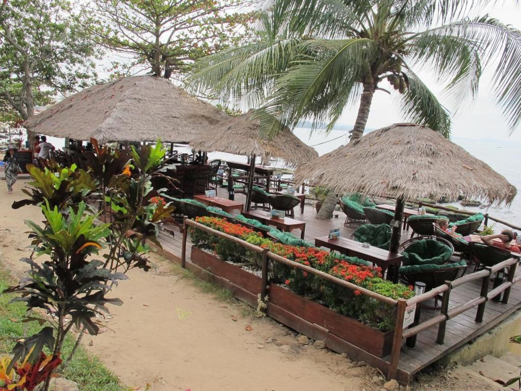 Above Us Only Sky Sihanoukville Exterior foto
