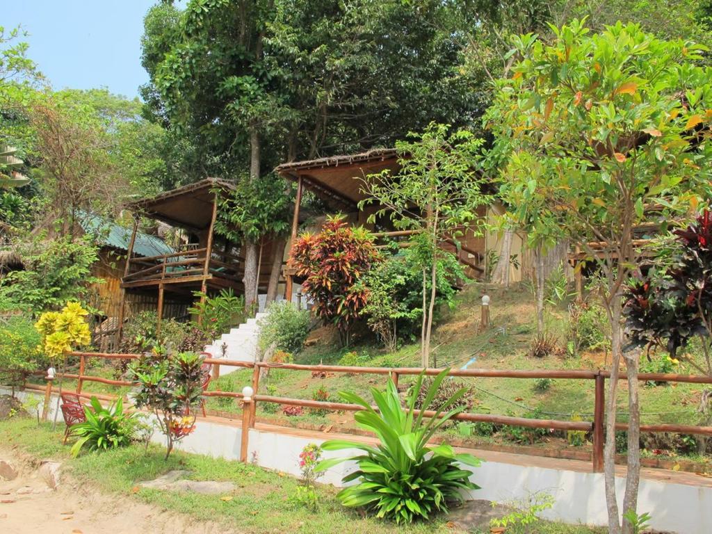 Above Us Only Sky Sihanoukville Exterior foto