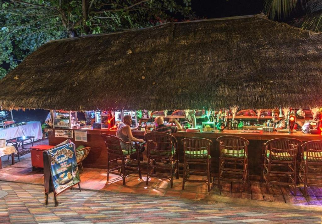 Above Us Only Sky Sihanoukville Exterior foto