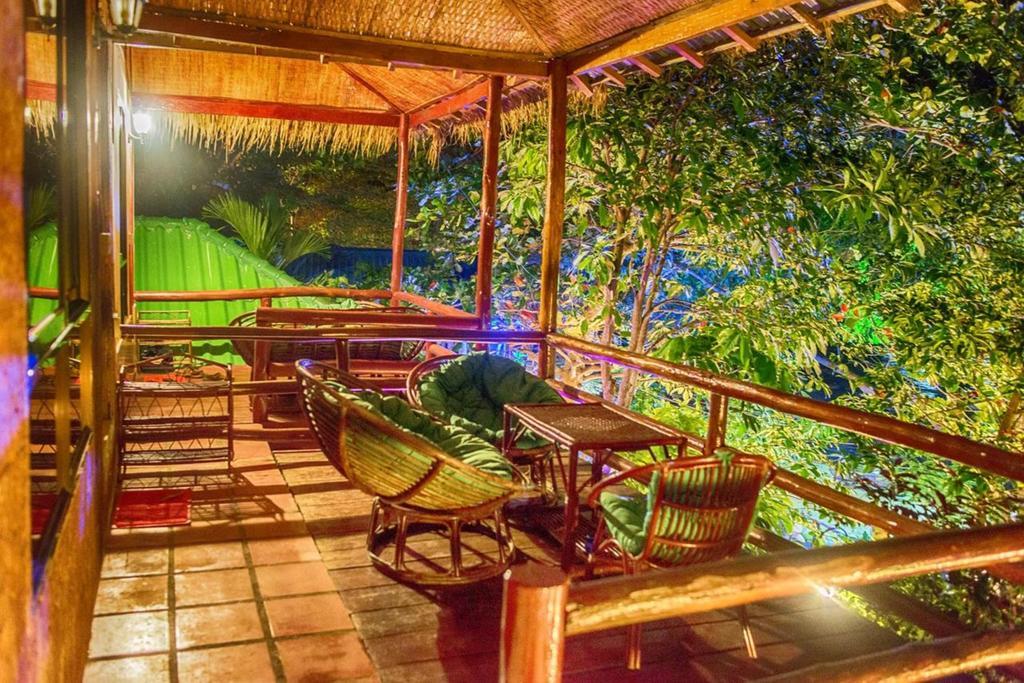 Above Us Only Sky Sihanoukville Exterior foto