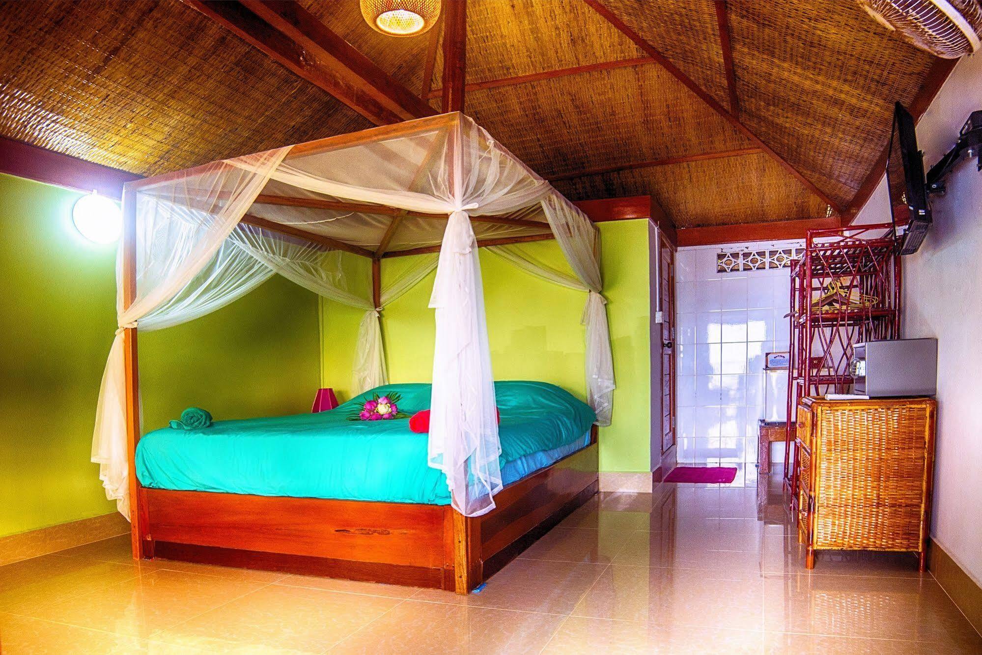 Above Us Only Sky Sihanoukville Exterior foto